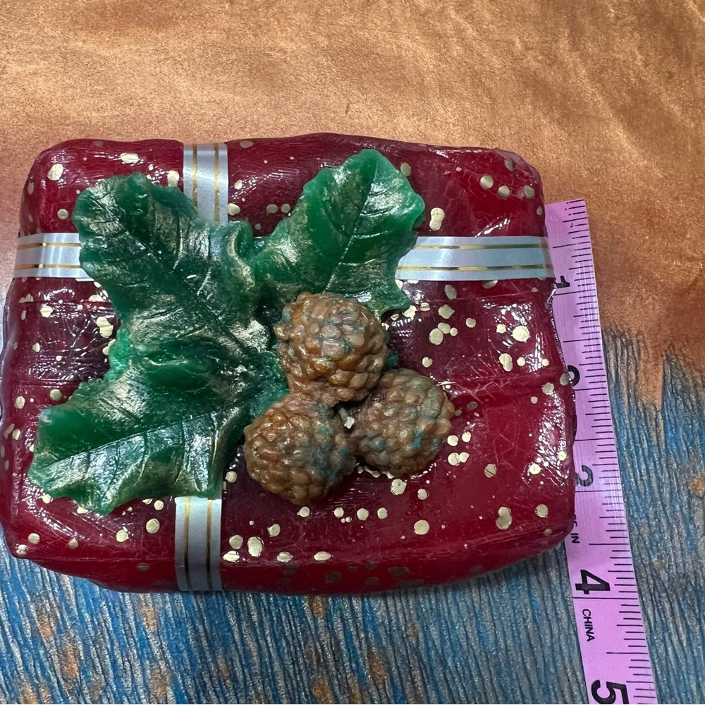 Vintage Lillian Vernon Leadless Candle Holiday package gift Green Leaves Italy - Picture 10 of 11